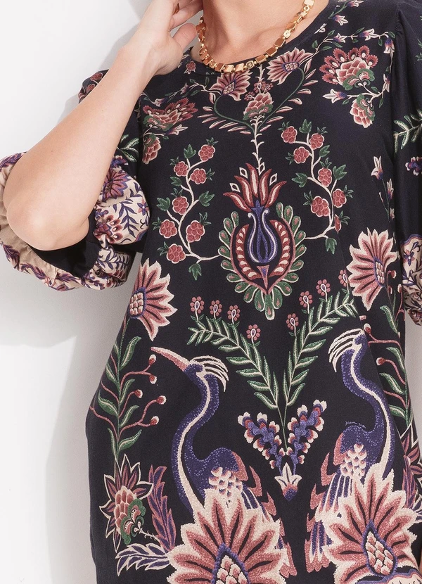 Farm - Vestido T-Shirt Mg Fofa Jardim Maravilhoso Preto 8