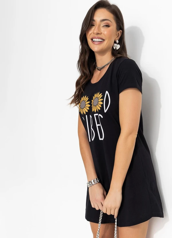 Moda Pop - Vestido T-Shirt Preta com Estampa na Frente 5