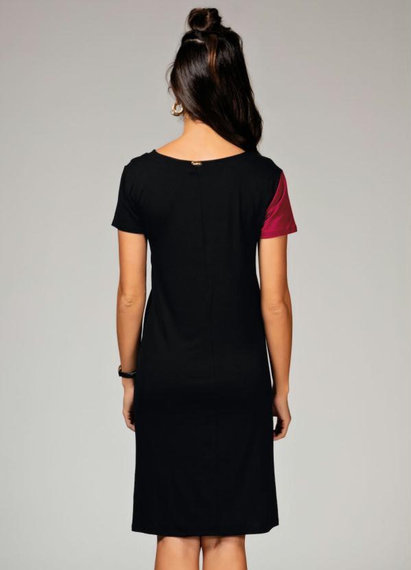 Quintess - Vestido Tricolor com Recorte Frontal em Brilho 2