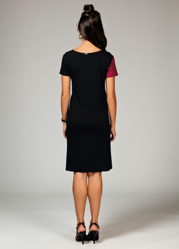 Quintess - Vestido Tricolor com Recorte Frontal em Brilho 4