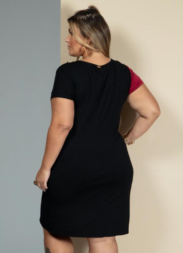 Quintess - Vestido Tricolor com Recorte Frontal em Brilho 6