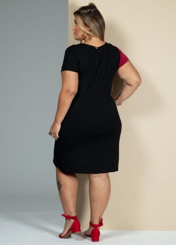 Quintess - Vestido Tricolor com Recorte Frontal em Brilho 8