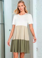 Vestido Tricolor Manga Curta Verde/Off White