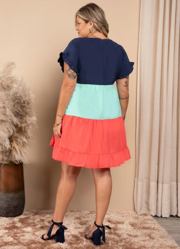 Quintess - Vestido Tricolor Soltinho com Franzidos 3