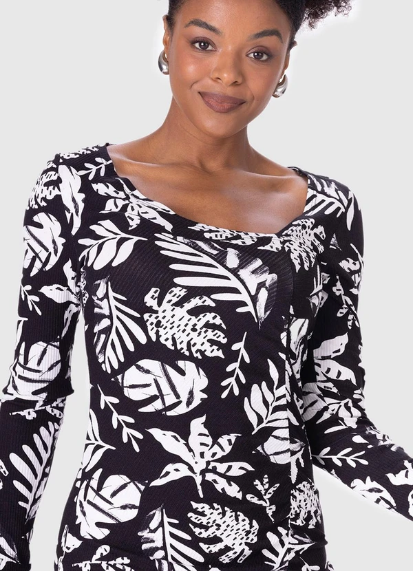 Malwee - Vestido Tropical Canelado com Fenda Branco 5