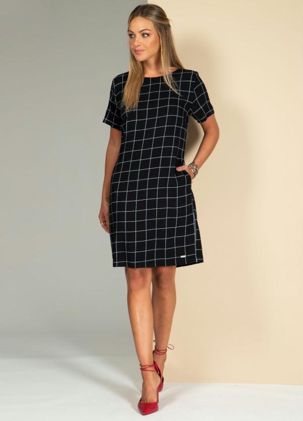 Quintess - Vestido Xadrez Preto com Bolsos 3