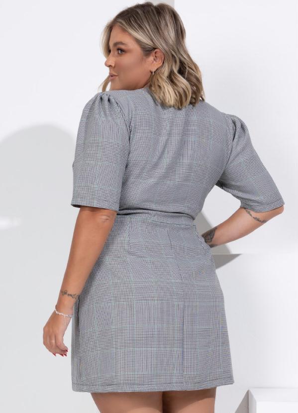 Outlet - Vestido Xadrez Transpassado com Corrente 3