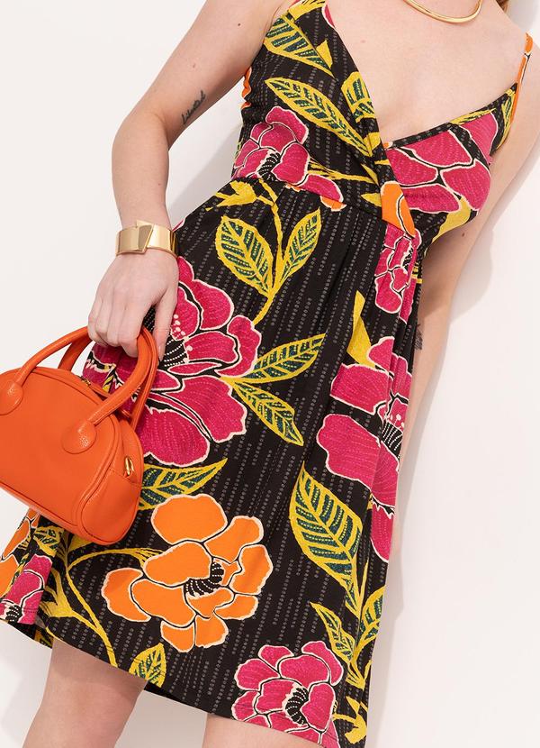 Quintess - Vestido Floral Preto 7