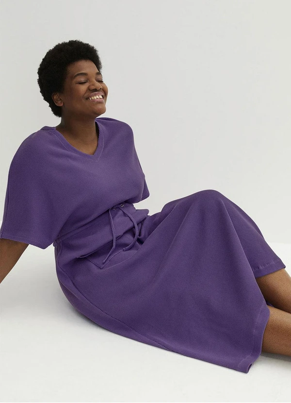 bonprix - Vestido Roxo em Malha Texturizada de Viscose. 2