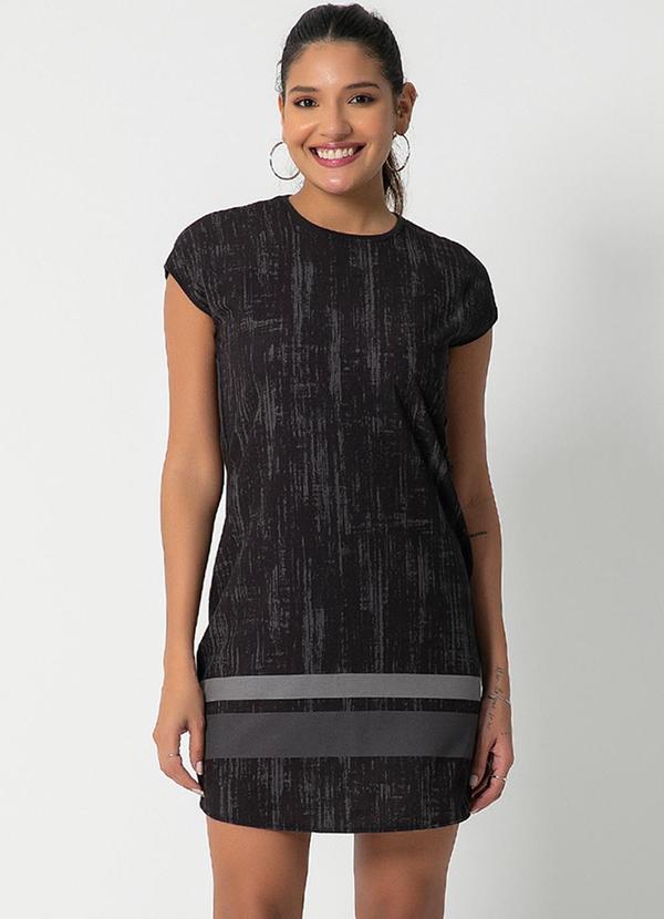 Habana - Vestido Estiloso em Tecido Crepe Preto