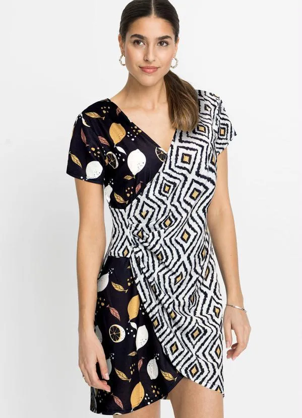 Outlet - Vestido Transpassado Geométrico Preto