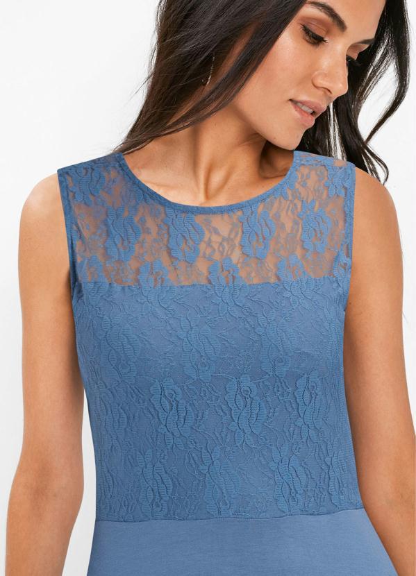 Queima Estoque - Vestido Alongado com Renda Azul 4