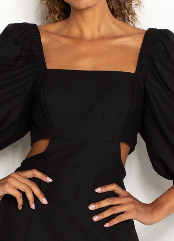 Farm - Vestido de Linho Godê Fenda com Manga Preto 3