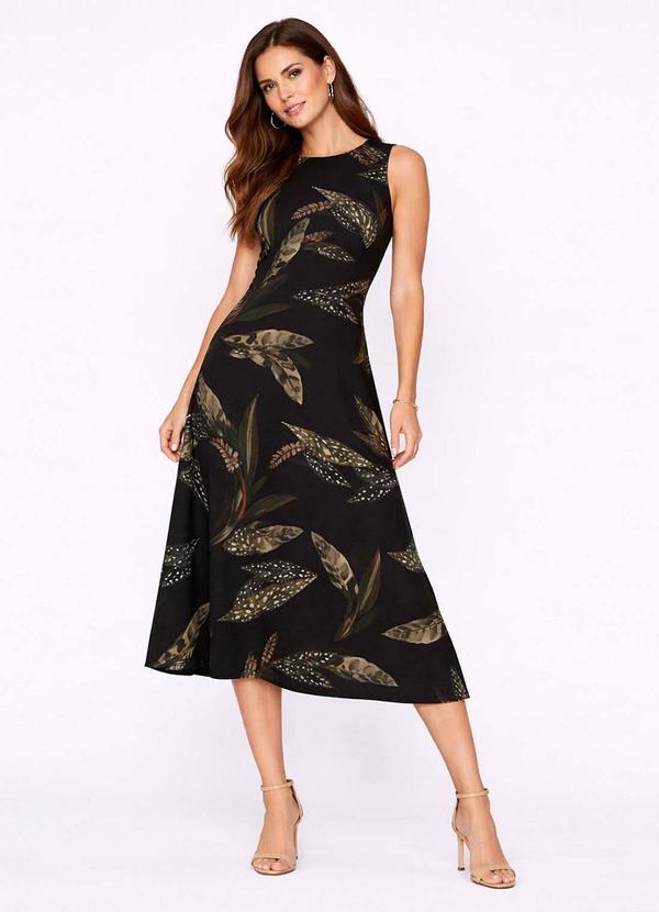 Infinita Cor - Vestido Feminino Longo com Cavas Preto