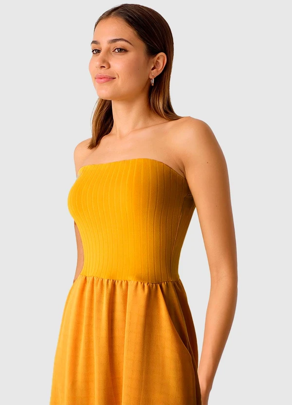 Malwee - Vestido Longo Canelado Amarelo 4