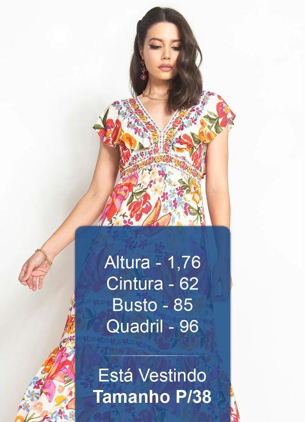 Farm - Vestido Longo de Viscose Banana Riscada Branco 5