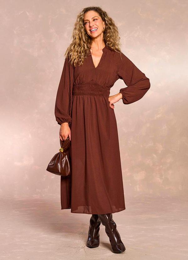 Doce Trama - Vestido Longo em Chiffon Xadrez Marrom