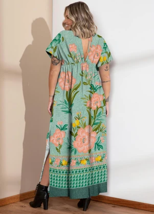 Quintess - Vestido Longo Floral Verde com Decote Profundo - QUINTESS
