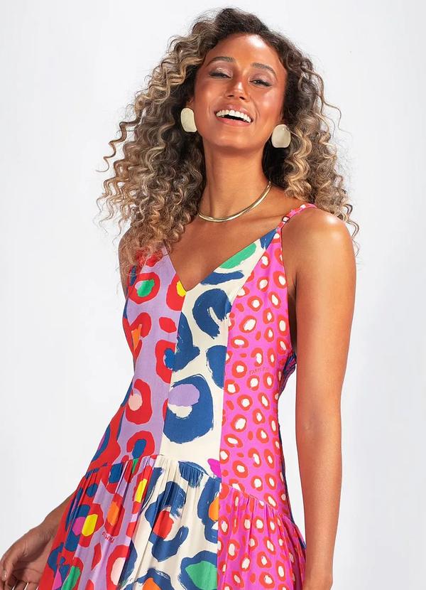 Farm - Vestido Longo Patch Onça em Viscose Rosa 6