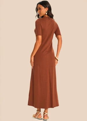 Doce Trama - Vestido Longo Reto Manga Curta Miragem Marrom - DOCE TRAMA