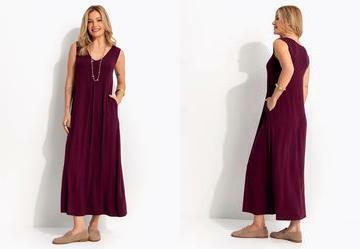 Vestido Longo Soltinho de Malha com Bolsos e Decote V