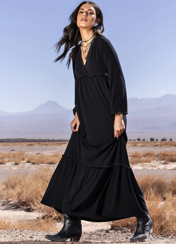 Quintess - Vestido Preto em Malha Crepe 8