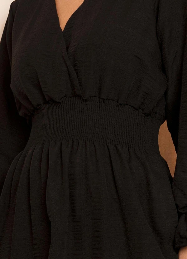 Quintess - Vestido Preto Longo em Tecido Plano Maquinetado