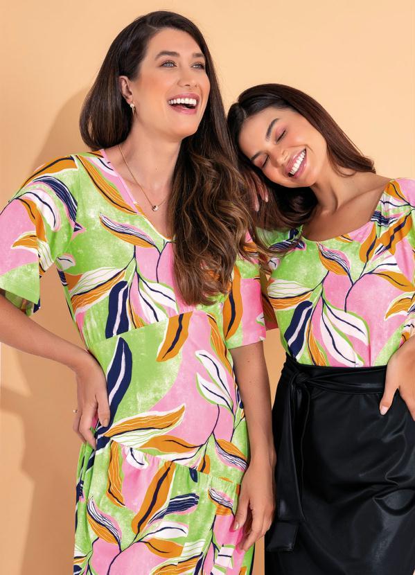 Outlet - Vestido com Babado Decote V Folhagem Rosa 4