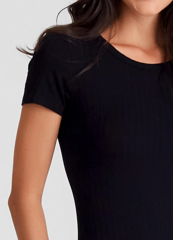 Basicamente - Vestido Curto Canelado Preto 3