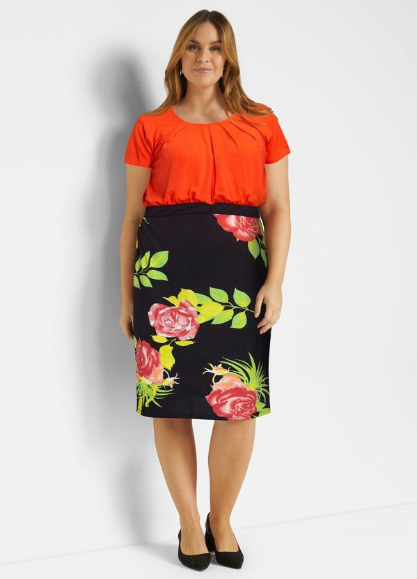 Queima Estoque - Vestido Manga Curta Floral Dark 10