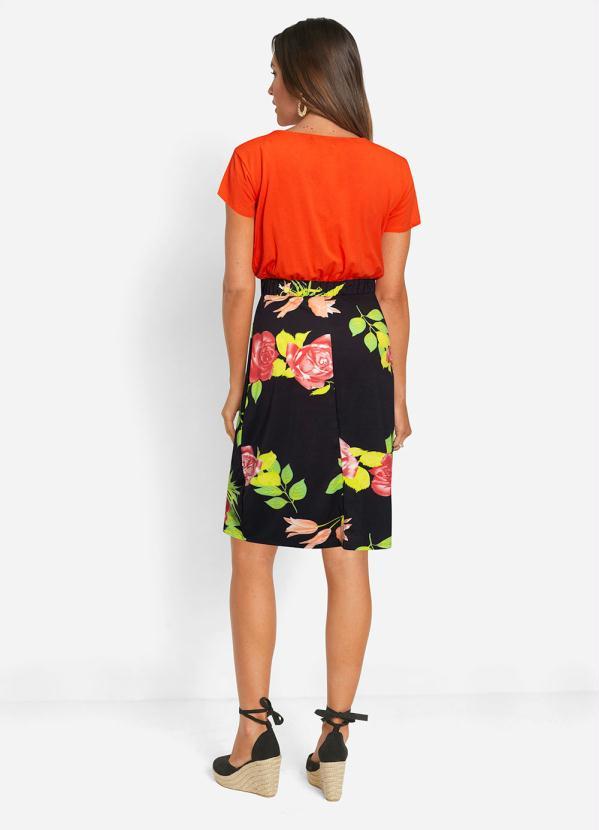 Queima Estoque - Vestido Manga Curta Floral Dark 5