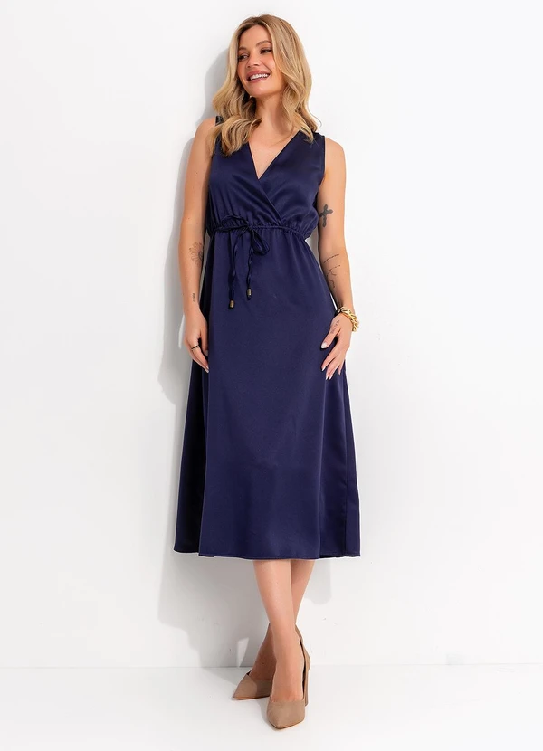 Quintess - Vestido Longuete Acetinado Azul Marinho com Decote Transpassado e Bolsos