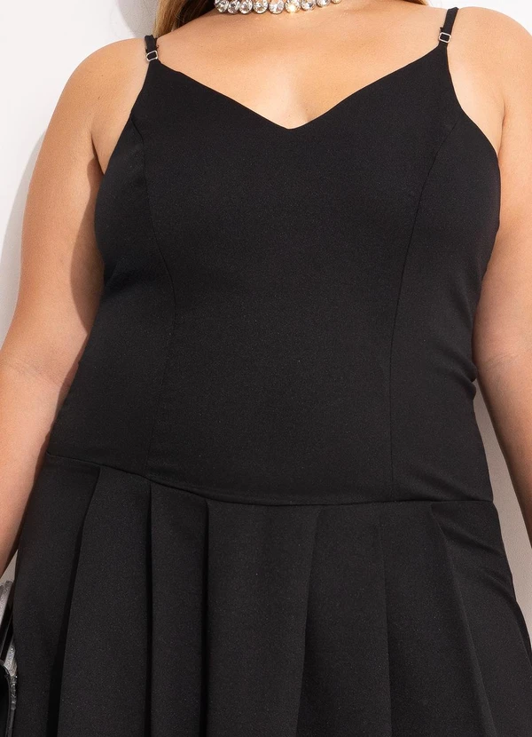 Quintess - Vestido Longuete Preto em Crepe com Cintura Deslocada e Decote V 14