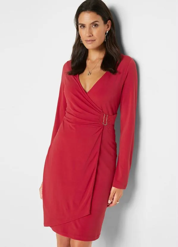 bonprix - Vestido com Transpasse e Fivela Vermelho