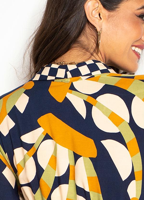 Farm - Vestido Cropped de Viscose Banana Gráfica Estampado 4