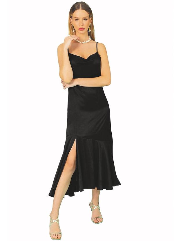 Vestido Maxi Preto Pregueado com Alças