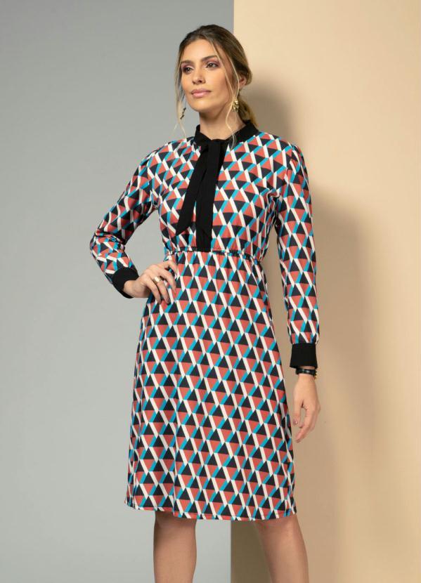 Quintess - Vestido Geométrico Azul com Detalhe para Amarrar no Decote