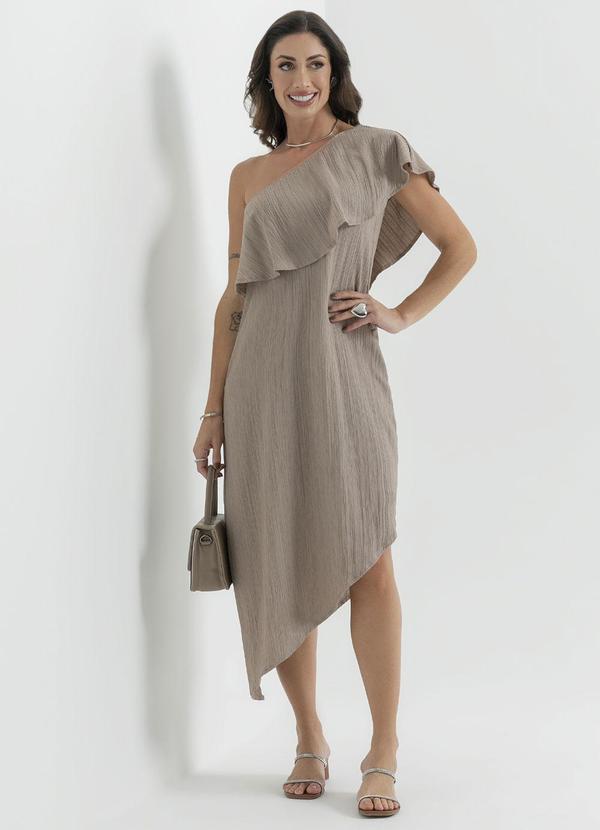 Cativa - Vestido Leve com Recorte Diagonal Bege