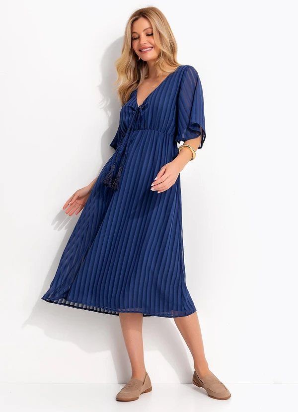 Quintess - Vestido Midi Listrado Azul em Voil com Amarração e Estilo Boho 2