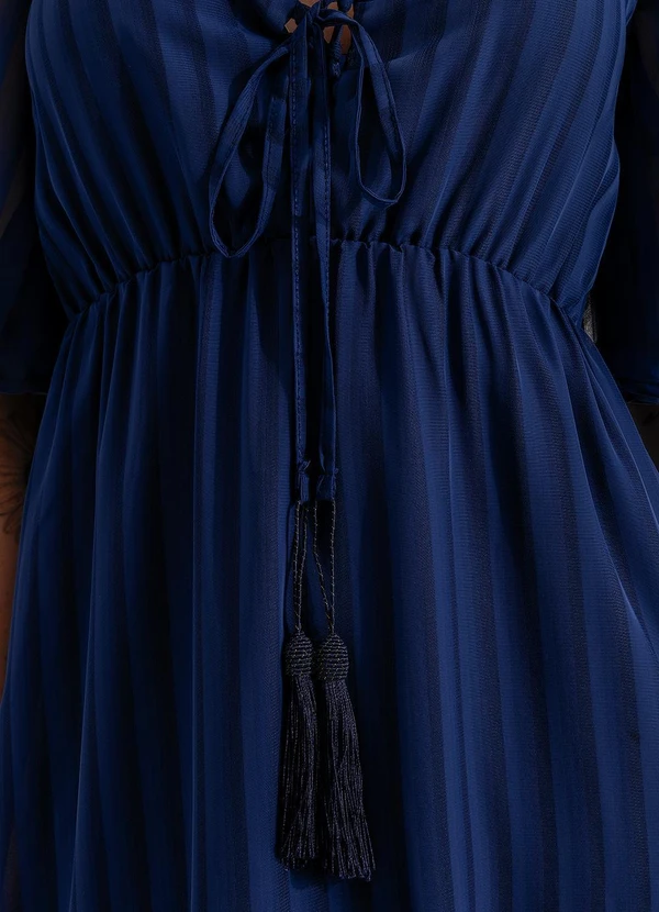 Quintess - Vestido Midi Listrado Azul em Voil com Amarração e Estilo Boho 5