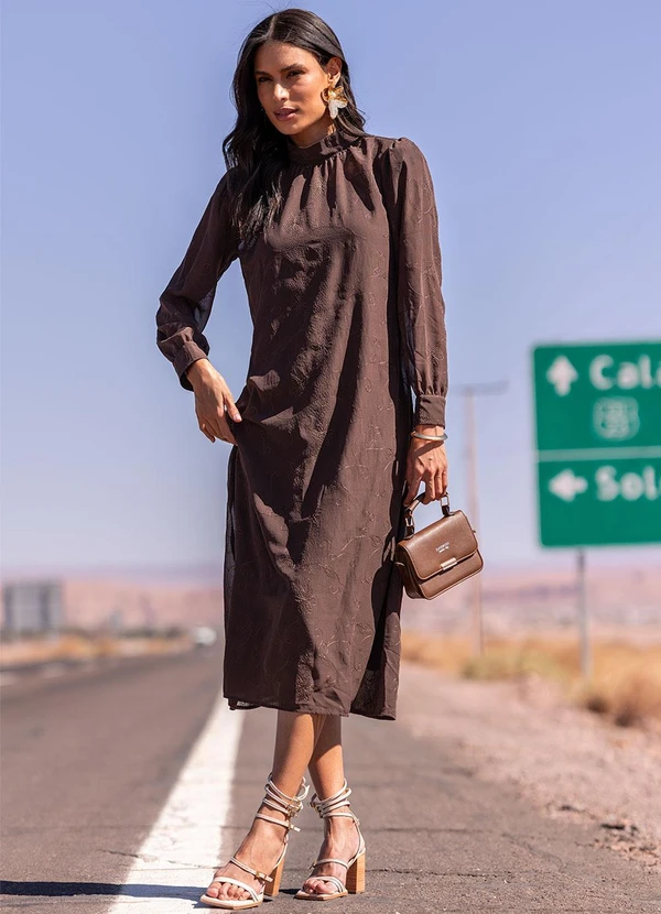 Quintess - Vestido Marrom Bordado em Chiffon