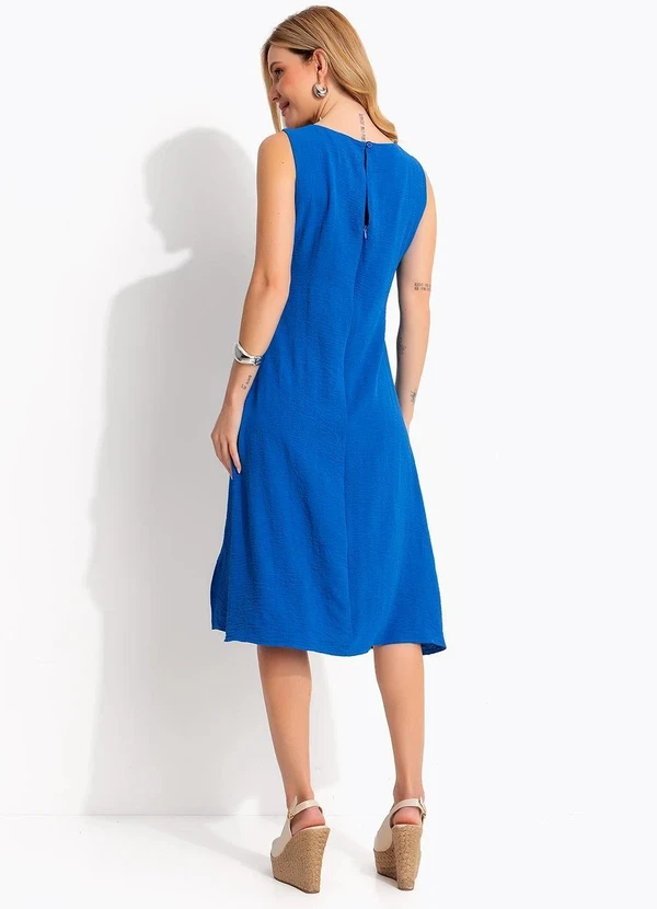 Quintess - Vestido Midi Air Flow Azul com Drapeado Lateral e Barra Assimétrica 2