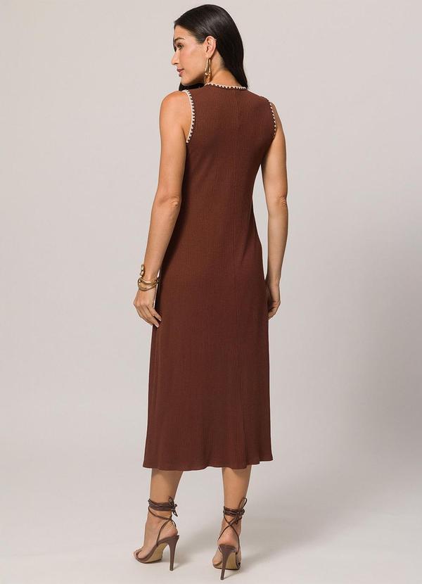Doce Trama - Vestido Midi Cavado em Ribana Texturizada Marrom 2