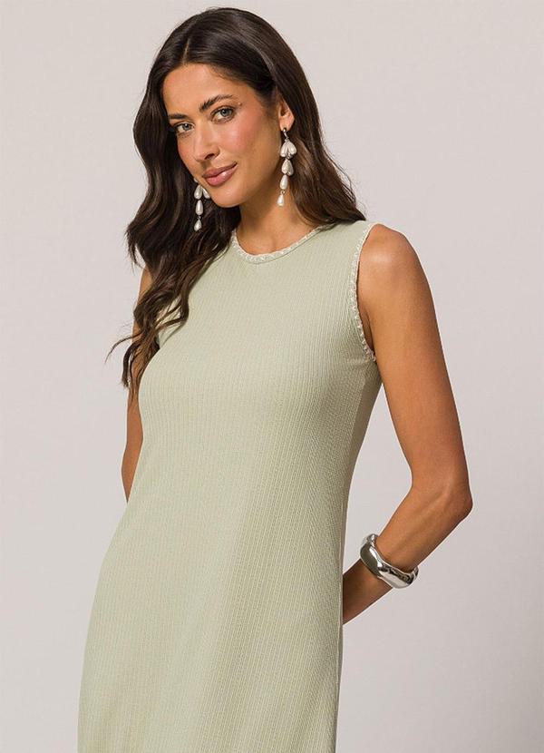 Doce Trama - Vestido Midi Cavado em Ribana Texturizada Verde 3