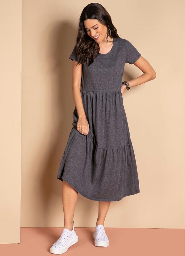Quintess - Vestido Midi Chumbo com Babados e Mangas Curtas 4