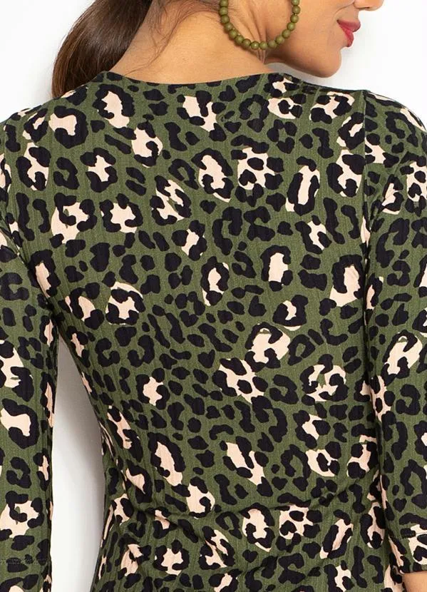 Maria Filó - Vestido Midi de Malha Canelada Natureza Matcha Oncinhas Verde Militar 4