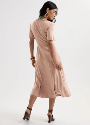 Cativa - Vestido Midi Decote V em Viscose Marrom - CATIVA