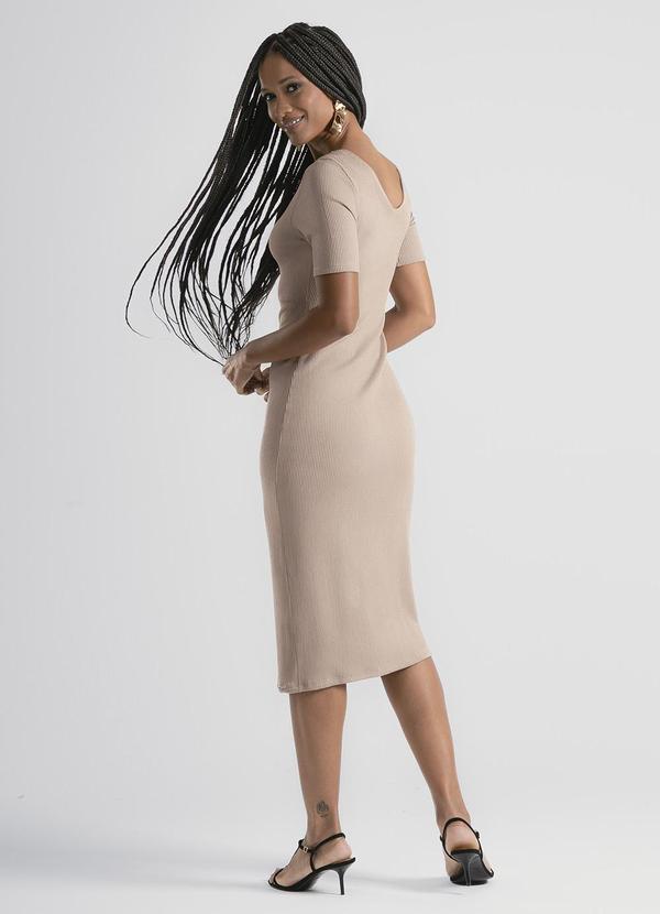 Cativa - Vestido Midi em Canelado Marrom Claro 2