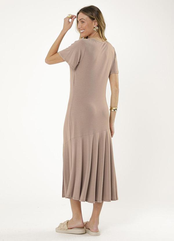 Cativa - Vestido Midi em Crepe Marrom Claro 2