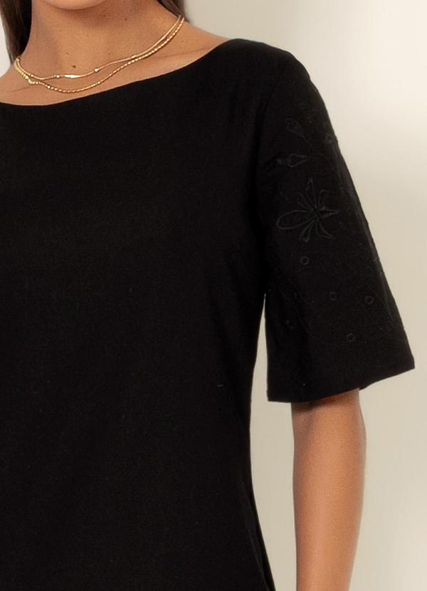 Gris - Vestido Midi em Linho Preto 3